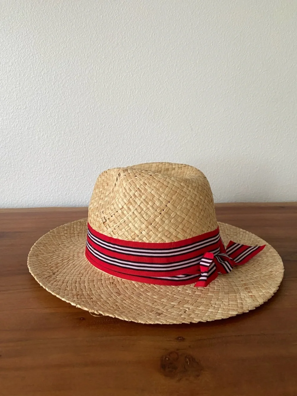 Forever 21 straw hat neutral tan woven summer hat with red ribbon band 57 cm M/L